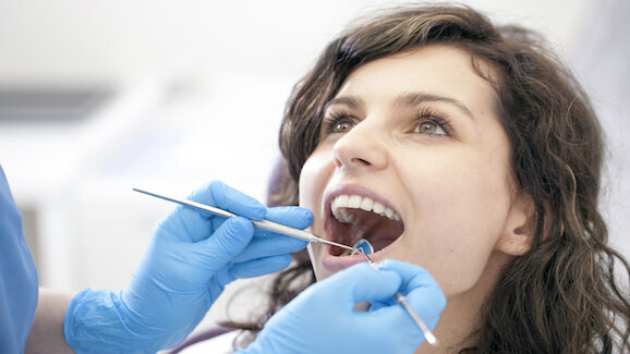 Proyecto para regenerar dientes con material biocompatible