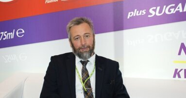 „W stomatologicznej rzeczywistości codziennie spotykamy się z szybkim postępem”