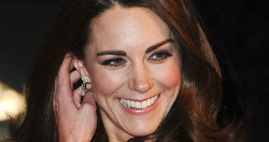 La Duchessa di Cambridge, Beckham e Clooney hanno il sorriso migliore