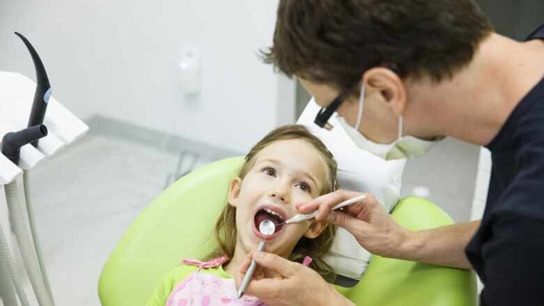 Schweizer Forscher: Erhöhtes Kariesrisiko bei Geschwistern