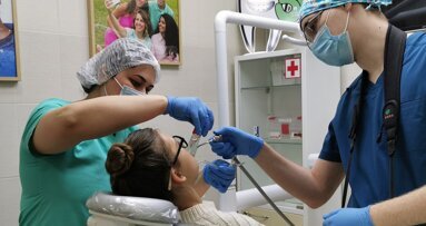 Diş Hekimliği Öğrencilerine Asgari Ücret Meclisten Geçti