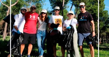 Voluntariado de limpieza en la Casa de Campo de Madrid
