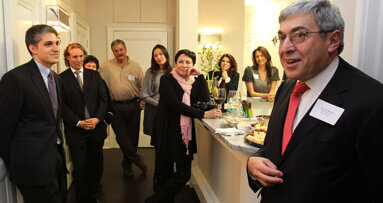 Colleagues and business leaders congratulate Dr. Ruben Cohen on his new practice