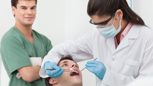 Ministerul Sanatatii a scos la concurs peste 1600 locuri disponibile in a doua specialitate cu taxa