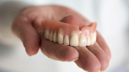 Georg Washington hatte schon künstliche Zähne Georg Washington hatte schon künstliche Zähne