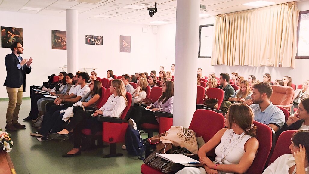 Gran interés en un curso sobre flujo digital