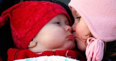 Całowanie zapobiega próchnicy!