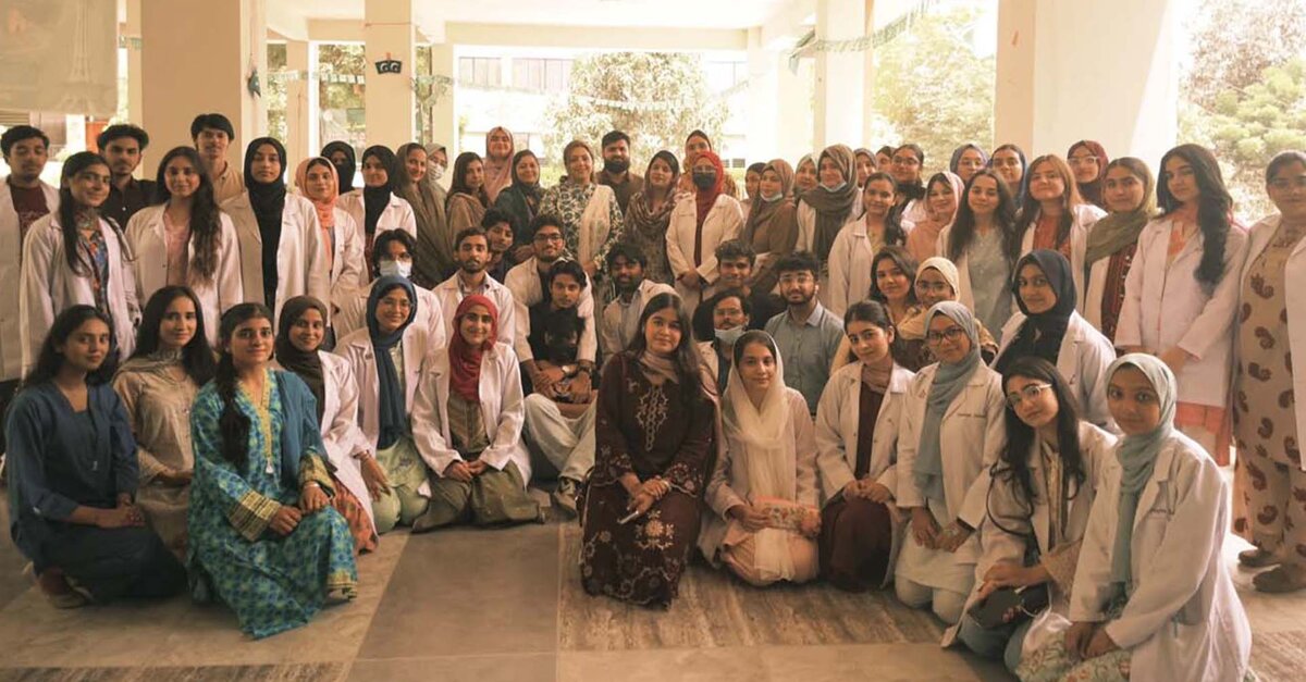 DT News – Pakistan – LCMD conducts oral health camp for 280 children with special needs in Karachi  Dental Tribune Pakistan
