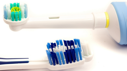 Elektrische Zahnbürsten nur leicht überlegen