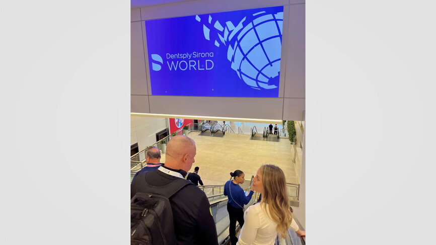 Attendees enjoy the exhibition area at DS World Las Vegas 2024. (Image: Dental Tribune International)