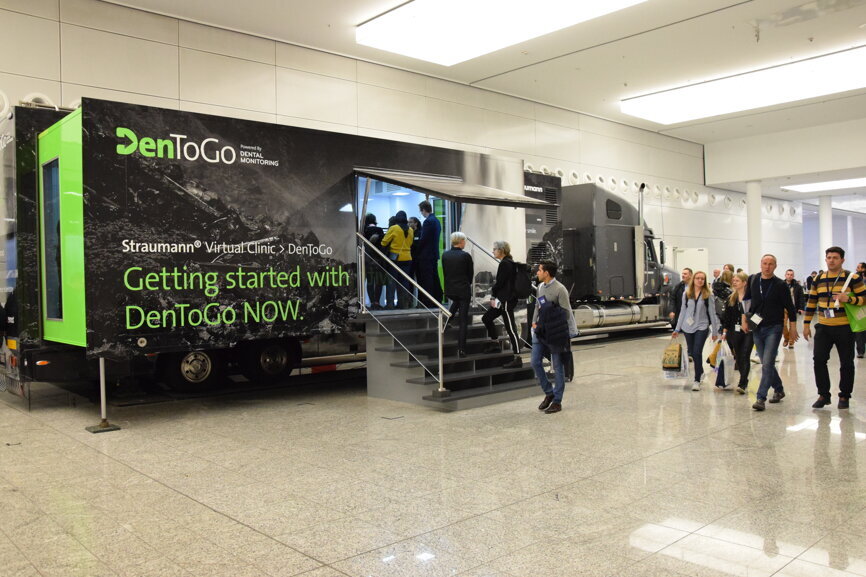 Straumann Virtual Clinic. (Photograph: Michelle Hodas, DTI) 