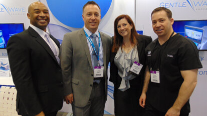 The experts at Sonendo are on hand to tell meeting attendees about the GentleWave technique for endodontic disinfection. (Photo: Fred Michmershuizen/Dental Tribune America)