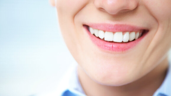 Scientists identify predictors of satisfaction with aesthetic dental work