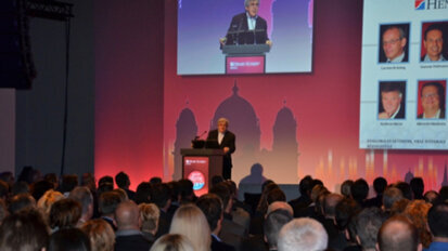 Henry Schein feiert die digitale Evolution Henry Schein feiert die digitale Evolution