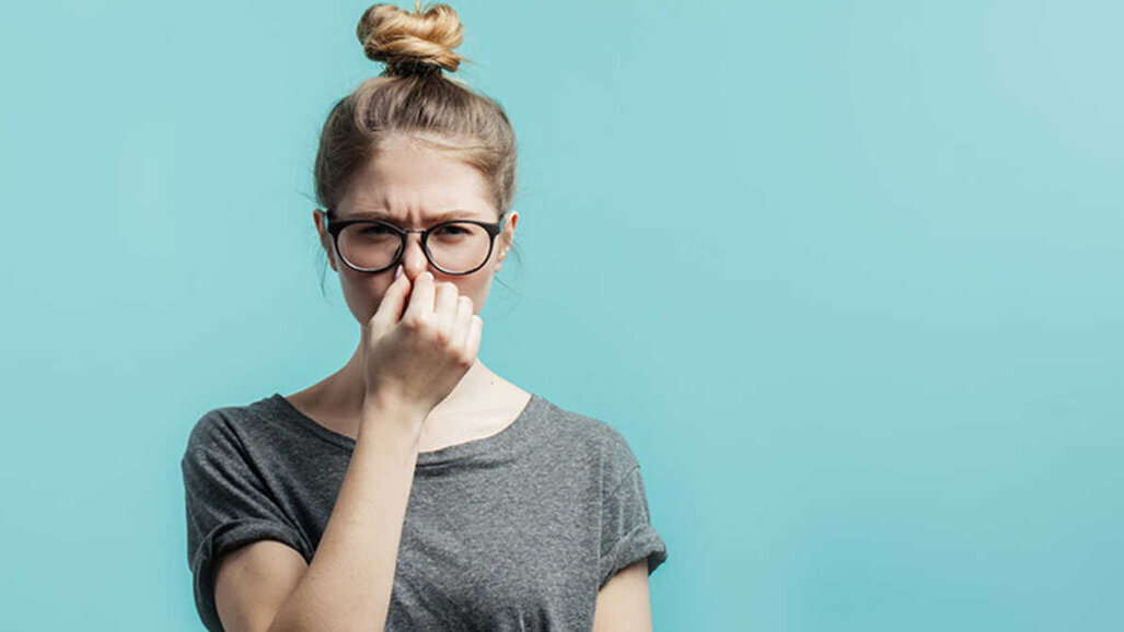 Badania podkreślają związek między nieprzyjemnym zapachem z ust a chorobą