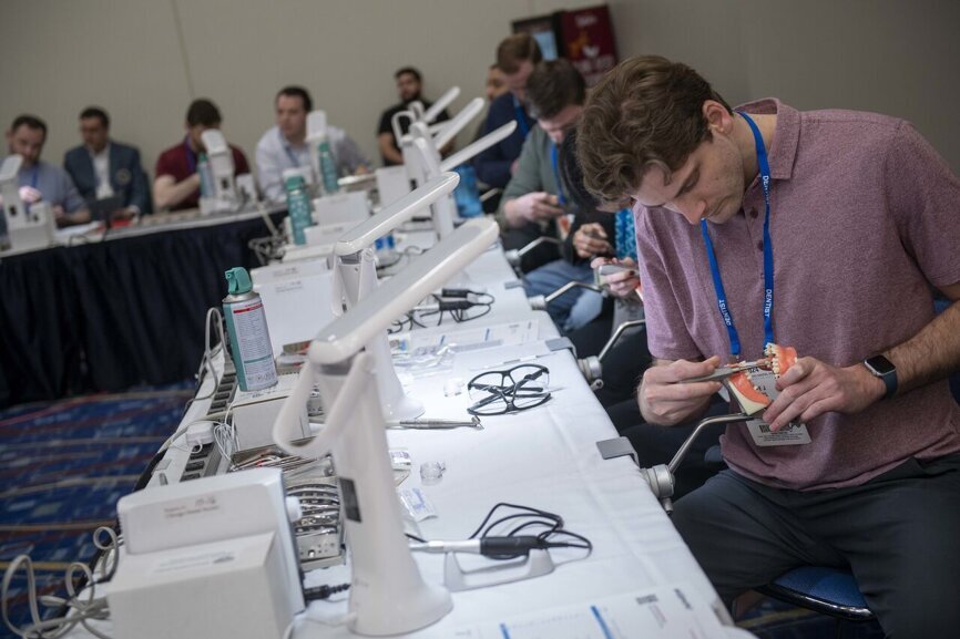 The event offers an extensive programme, including numerous continuing education accredited courses and interactive hands-on workshops.