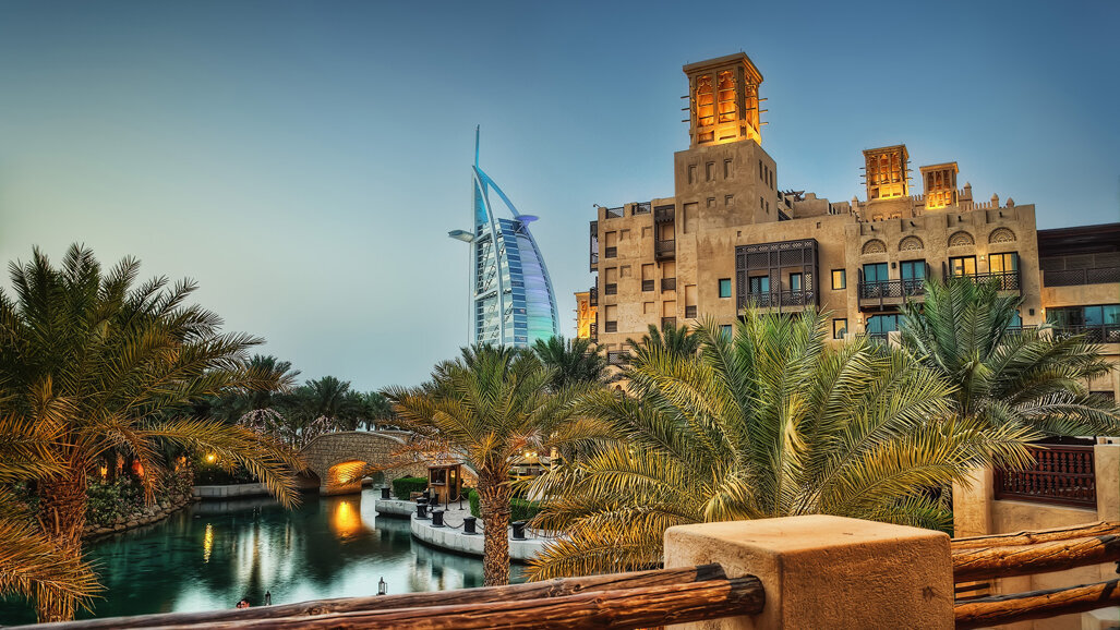 Implant lectures and hands-on courses at the 36th CAD/CAM Digital & Oral Facial Aesthetics Int'l Dental ConfEx in Dubai