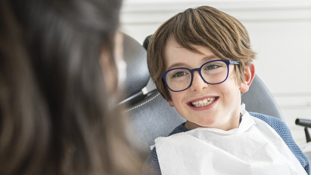 Ivoclar präsentiert Webinar und Whitepaper zum Thema Fissurenversiegelung bei Kindern