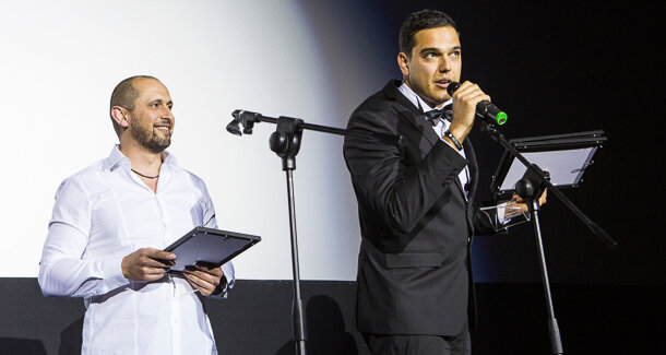 DT Stefan Petrov (left) and Dr Sofien Riahi (right) were part of the team to win the implantology case award.