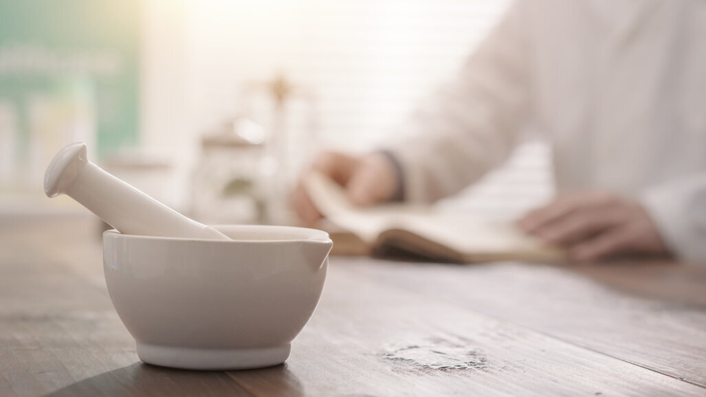 Préparation des interventions de chirurgies implantaires et dentaires