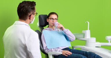 Ít CHX hơn — thế hệ nước súc miệng mới đang thay đổi liệu pháp