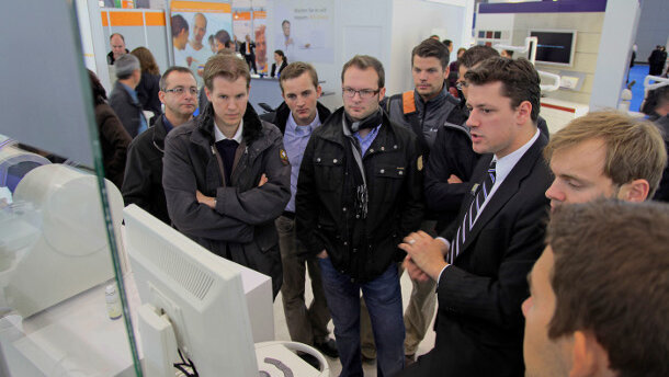 Fachdental lockt mit Vorträgen