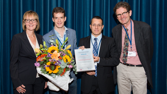 Arbeit zur Parodontaltherapie ausgezeichnet