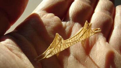 Да построиш света клечка по клечка