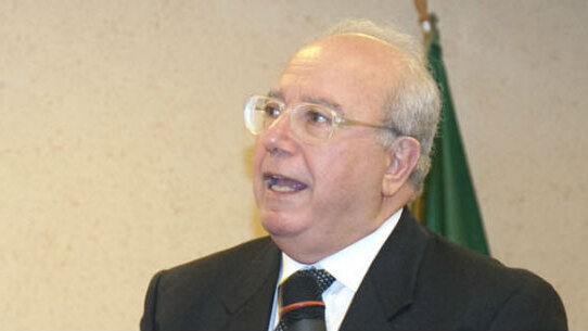 Renzo: “Attacchi alla Professione odontoiatrica, valuteremo tutela legale”