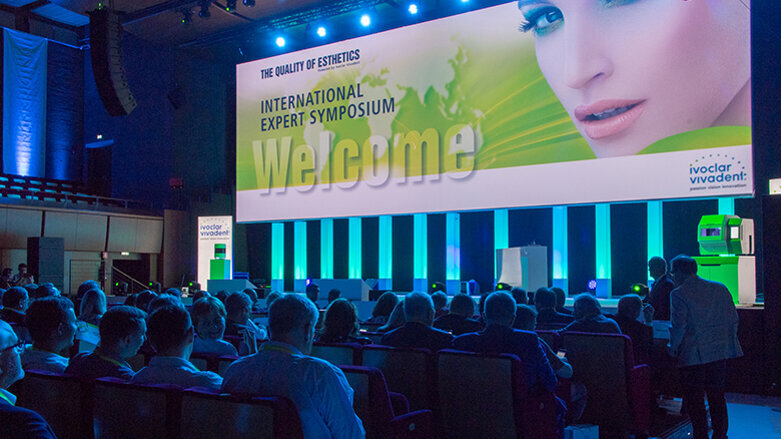 When art and science meet the digital world