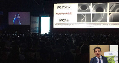 Cientos de personas asisten a conferencia sobre arco edéntulo