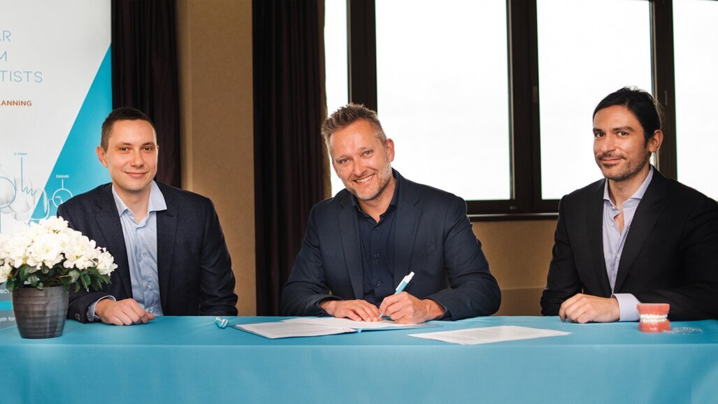 Promising partnership: World’s largest clear aligner clinic changes to Spark