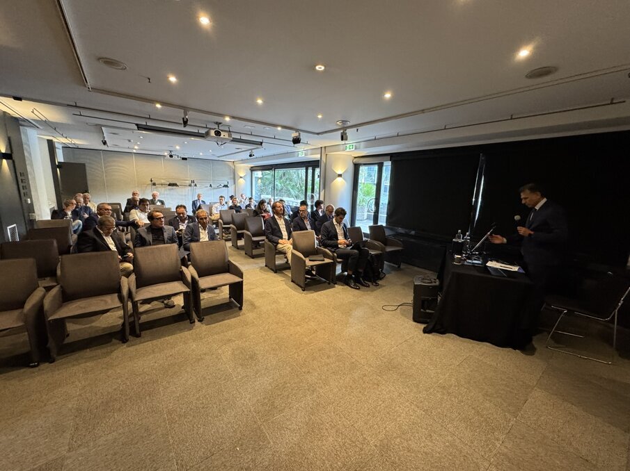 Riunione dei fellows.