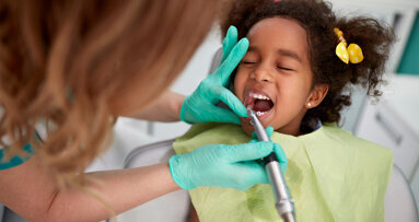 Internationaler Kindertag 2025: Kinderzahnheilkunde ist Zukunftsvorsorge