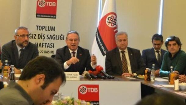 Kamuda 'Performans' Nedeniyle Sağlıklı Hizmet Verilemiyor