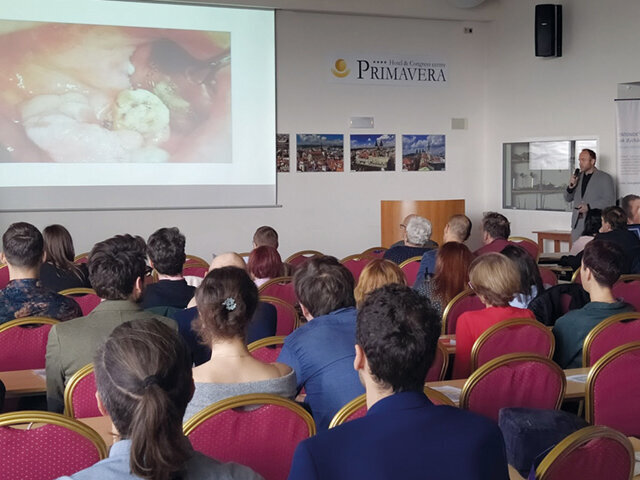 Během dvoudenního sympozia mohli zubní lékaři vyslechnout celkem 30 odborných přednášek