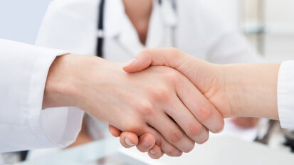 Kantone erhalten bei Zulassung von Medizinern mehr Kompetenzen Kantone erhalten bei Zulassung von Medizinern mehr Kompetenzen