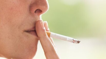 Локализацията на оралния карцином е различна при пушачи и непушачи