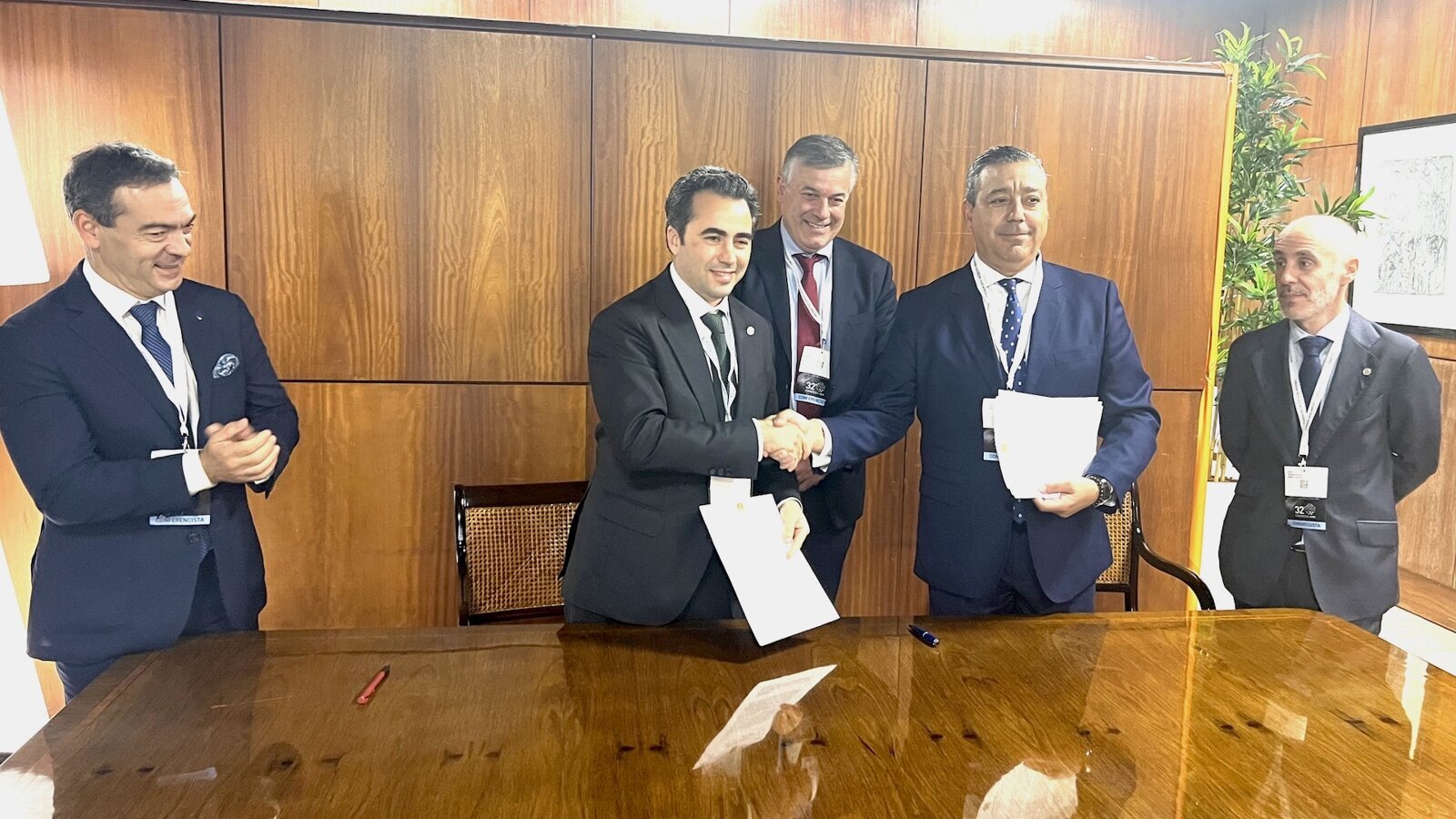 Dentistas de España y Portugal suscriben la “Declaración de Oporto”