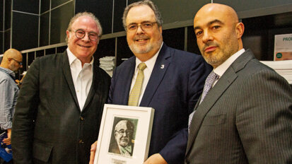 Prof. Jörg Strub receives the fifth P-I Brånemark Award