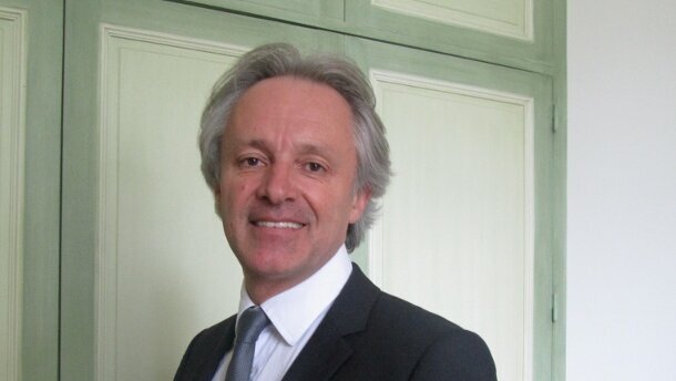 Pascal Steichen s’investit dans les centres dentaires