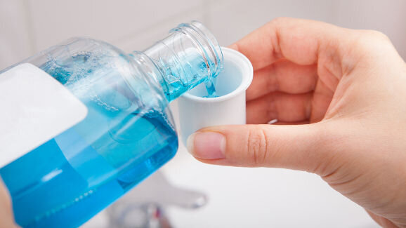 Des bains de bouche trop fréquents triplent le risque de cancer de la bouche