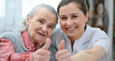 Mehr Zahnarztbesuche bei Pflegebedürftigen