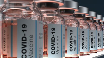 Covid-19, sanitari guariti non lavorano se non si vaccinano