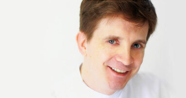 Use of dental materials: Are we all deviants?