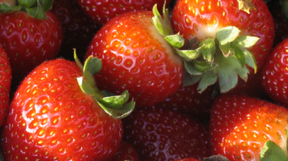 Frutta rossa per denti più bianchi