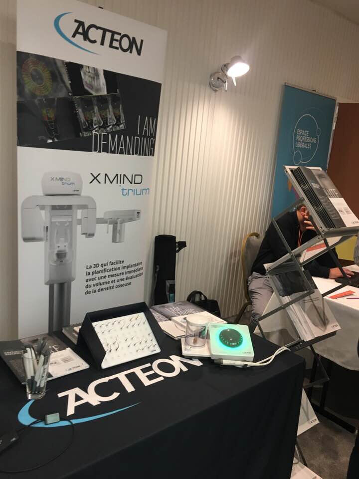 Un des 15 exposants de la salle d'exposition