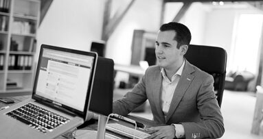 “Zie social media als een digitale balie voor je praktijk”