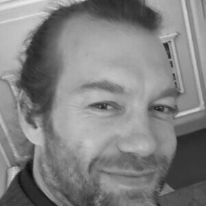 Fraser Macdonald, Dental Tribune International