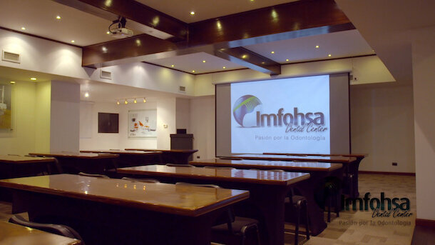 El salón para cursos de IMFOHSA.